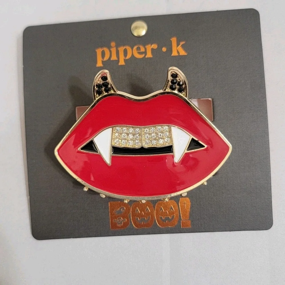 Piper K Halloween Vampire Fangs Red Lips‎ Bling Rhinestones Gold Hair Claw Clip